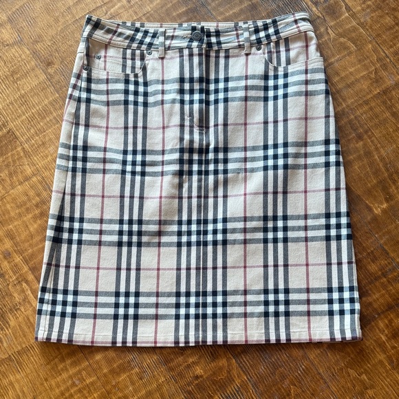 Burberry Dresses & Skirts - Burberry Plaid Women's Skirt 6